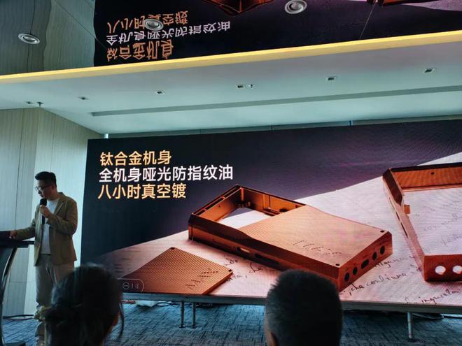 贝十周年重量新品发布 多家新品耳塞与播放器亮相尊龙凯时网站第九届上海国际耳机展亮点直击：海(图3)