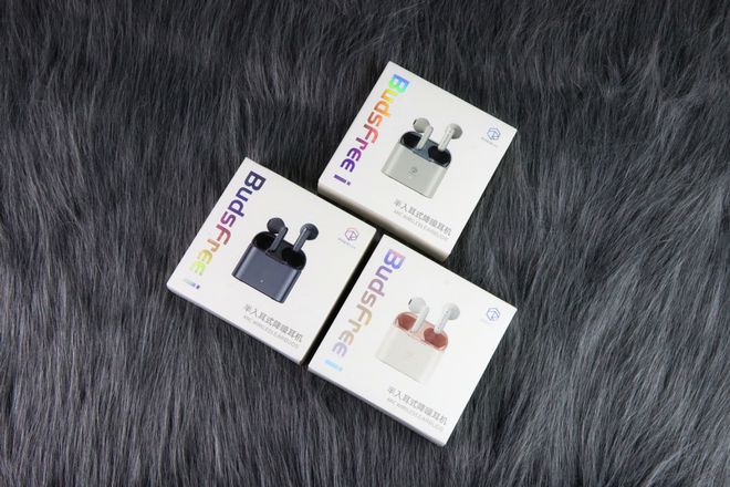 蓝牙耳机弱水时砂budsfree i评测。z6尊龙·中国网站专业歌手的选择无线降噪(图5)